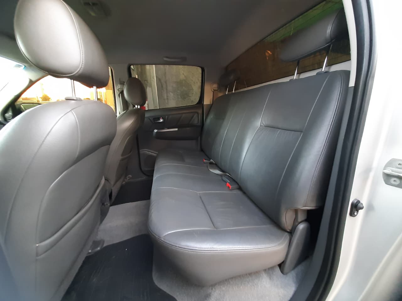 Toyota Hilux SRV TDI 4WD CD 3.0 Automática 2012