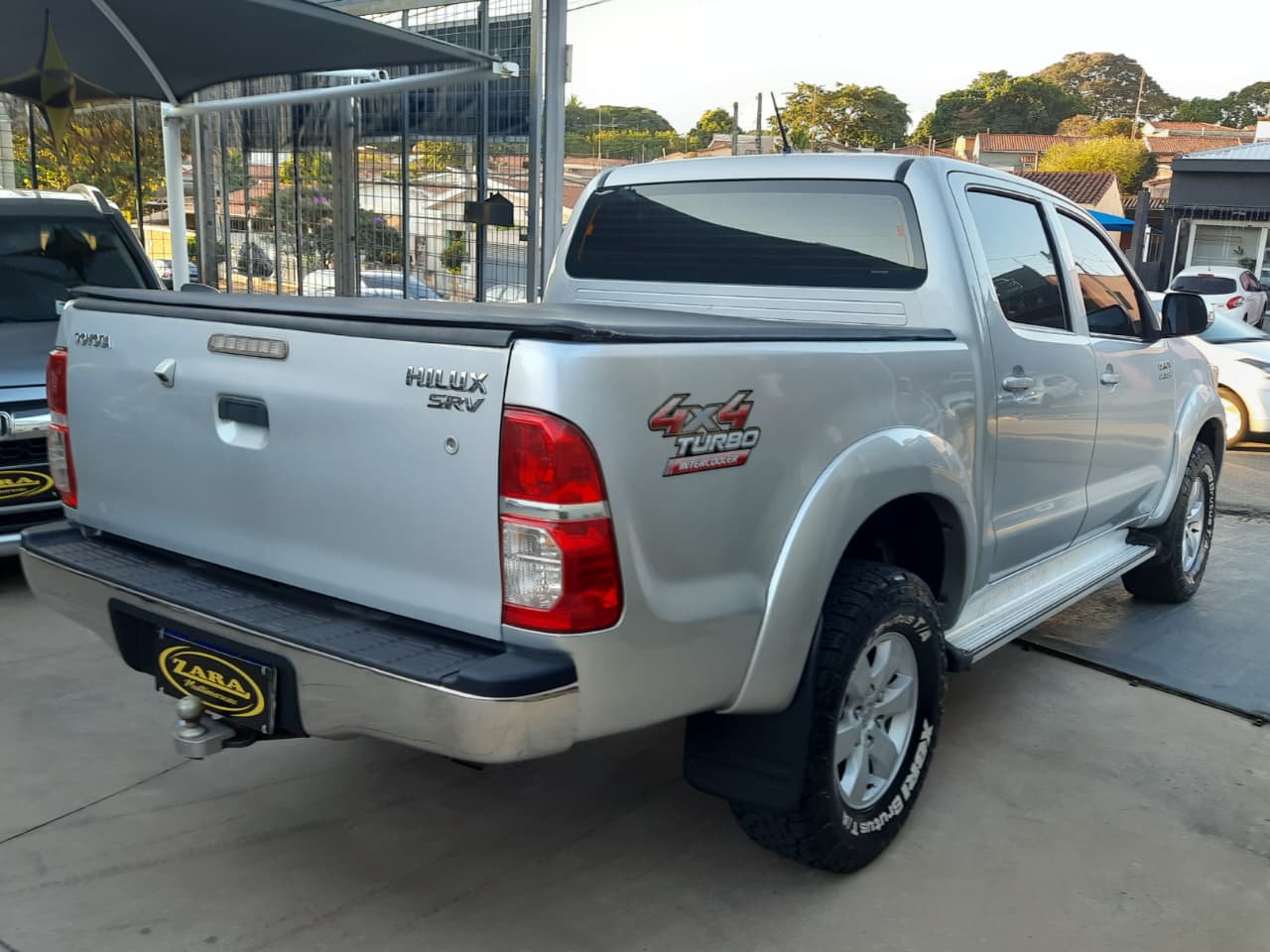 Toyota Hilux SRV TDI 4WD CD 3.0 Automática 2012