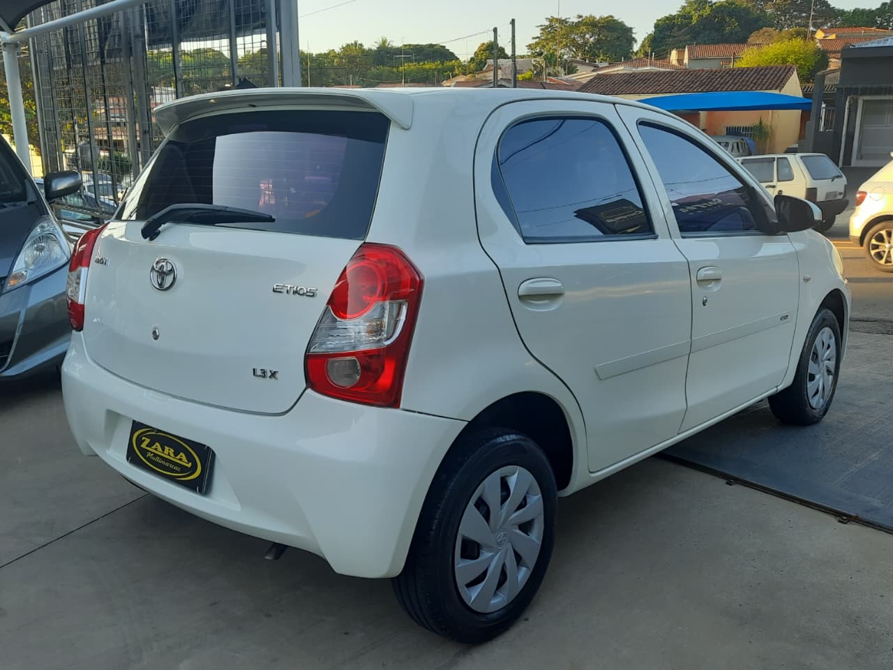 Toyota Etios X 1.3 Manual 2014