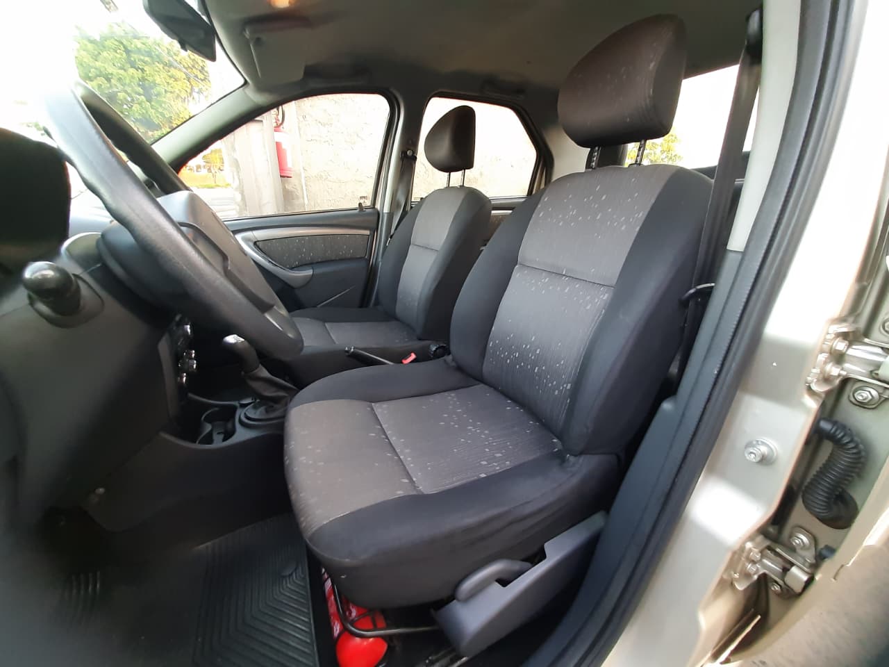 Renault Logan Expression 1.0 Manual 2013